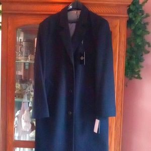 Brand new London Fog Signature overcoat. Navy wool, size 40 regular.